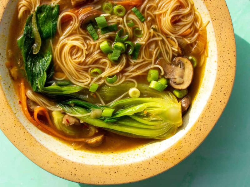 Vegan noodle broth