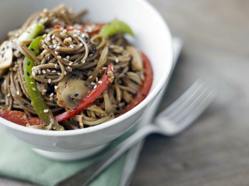 Veggie stir-fried noodles (Yasai yaki soba)